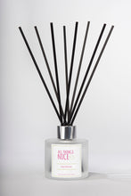 Load image into Gallery viewer, Winter Berries Reed Diffuser
